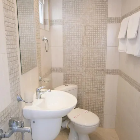 Family White House 포마리