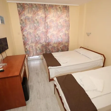 호텔 Family White House 포마리