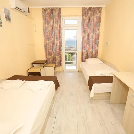 Family White House 호텔