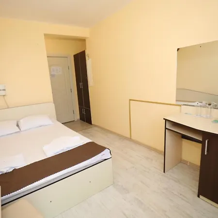 호텔 Family White House