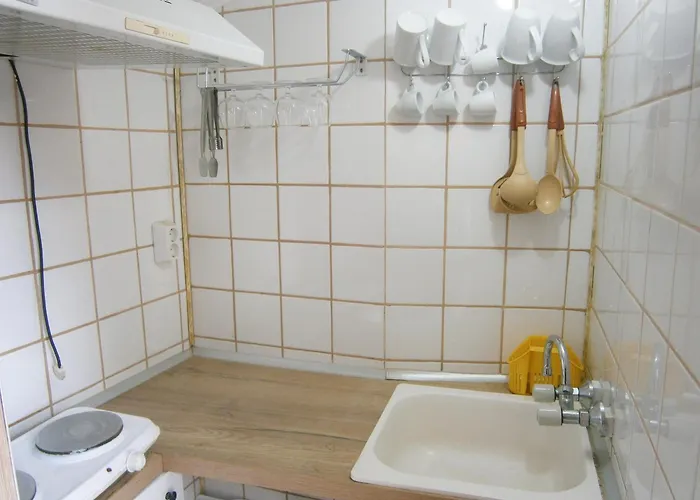 Family White House Hotel